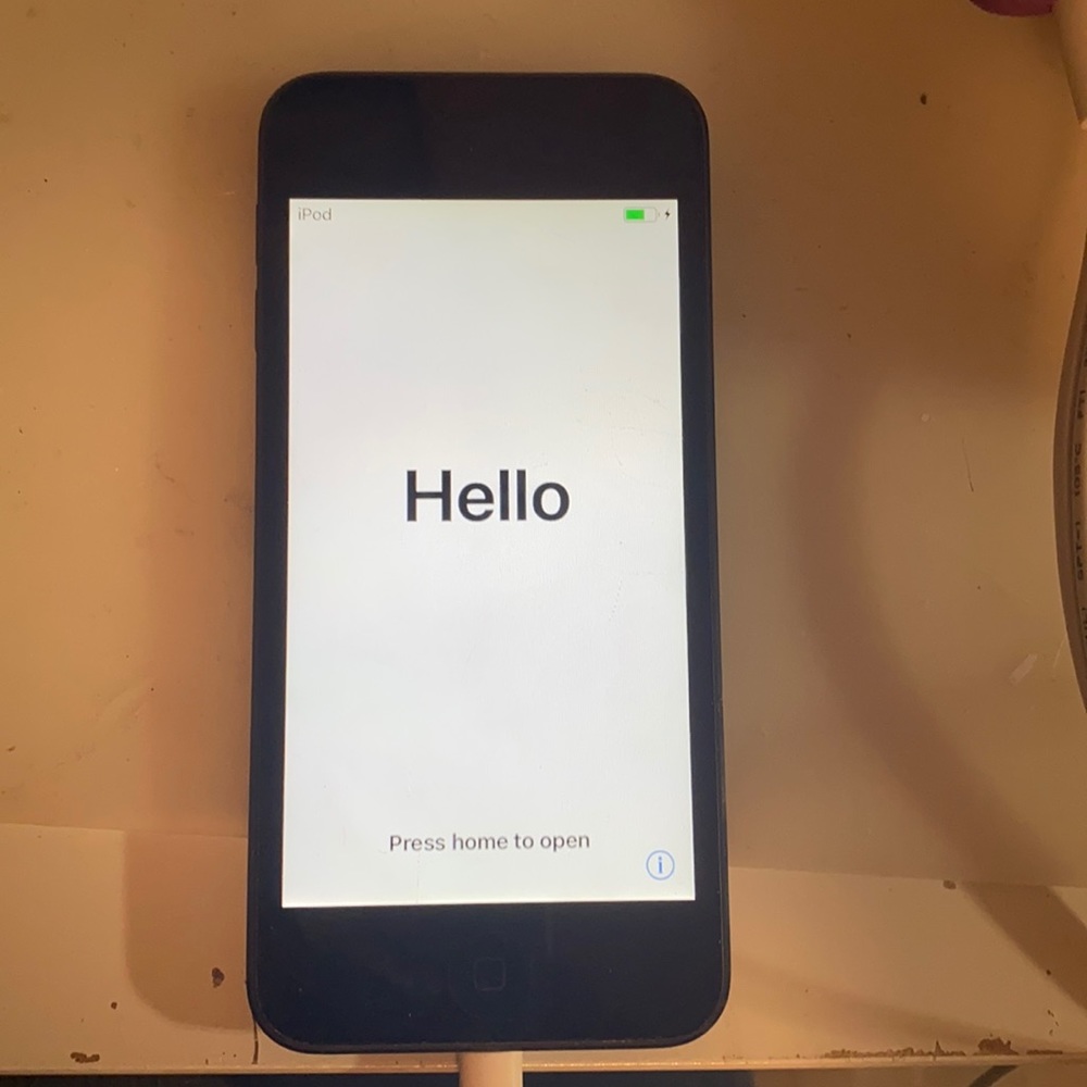COPY - iPod touch 6th generation 16gb
